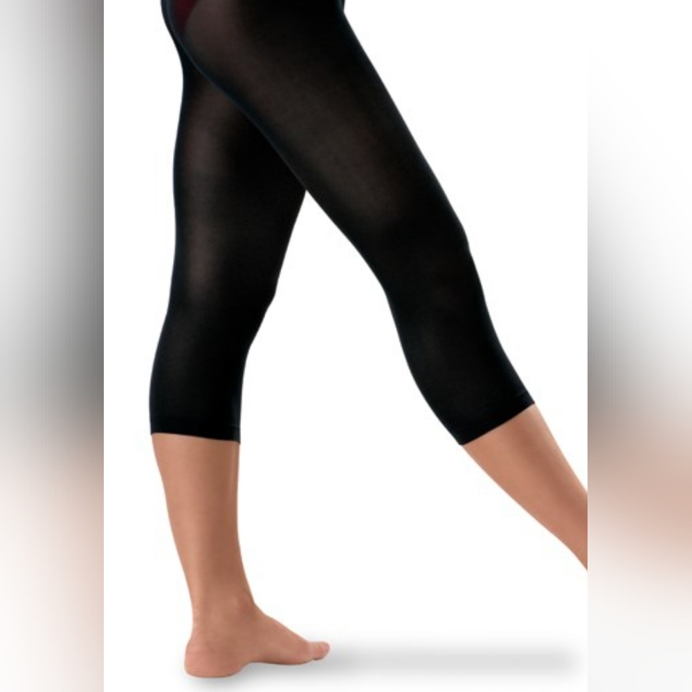 Balera Women's Cropped Footless Dance Tights Capris / Black / size M/L